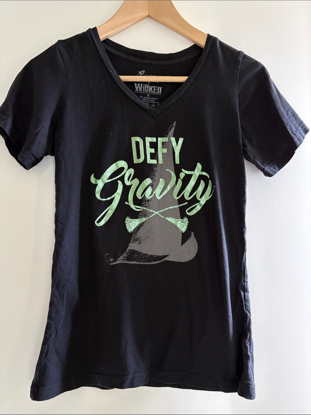 Y2K Wicked Wear Defy Gravity Graphic Tee Black Green Witch Hat V-Neck